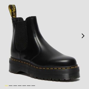 Dr Martens 2976 chelsea boots in black